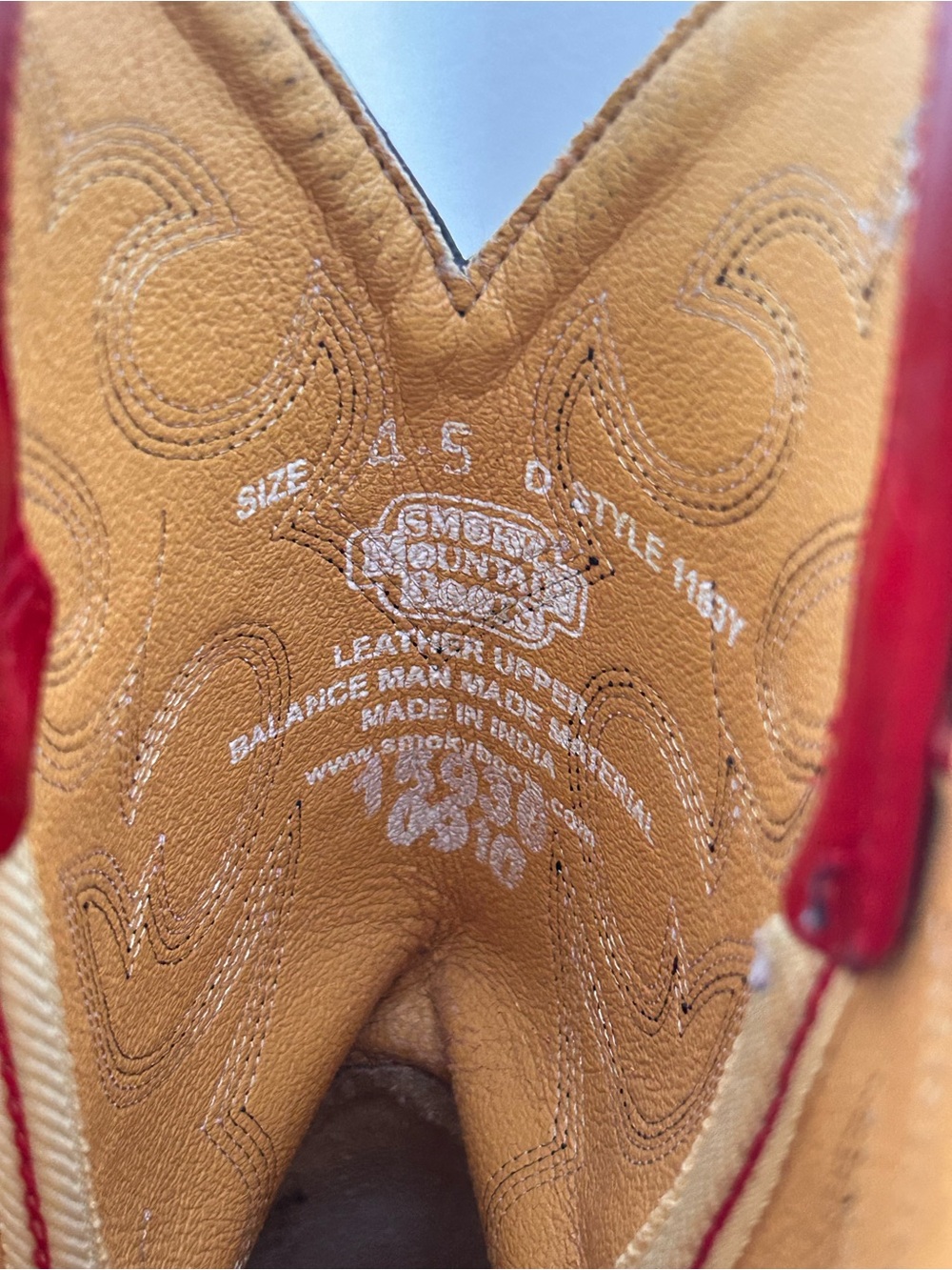 Red Leather Western Cowboy Boots - Picture 4 of 4